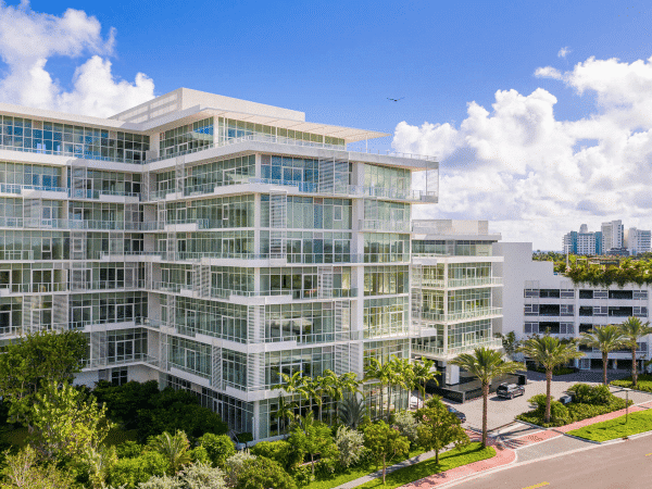 The-Ritz-Carlton-Residences-Miami-Beach-Arrival-1
