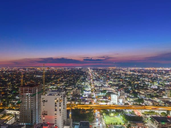 imgi_24_13-One-Twenty-Signature-West-View