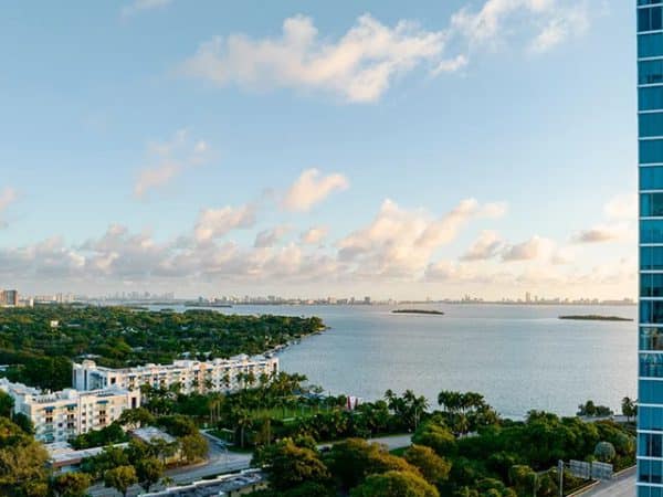imgi_26_03-Elle-Residences-Miami-East-View
